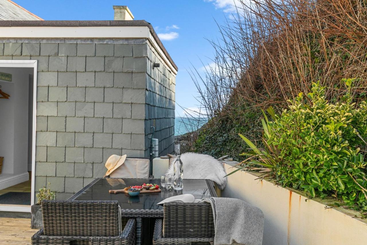 11 At The Beach Beesands Exterior photo