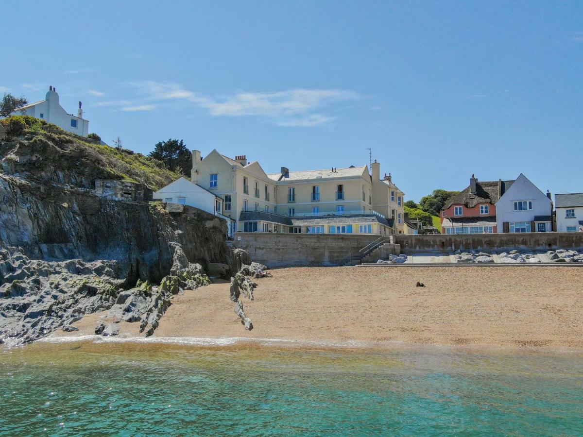 11 At The Beach Beesands Exterior photo